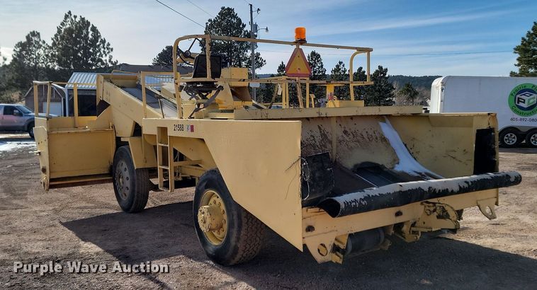 image for item LA9717 Rosco chip spreader