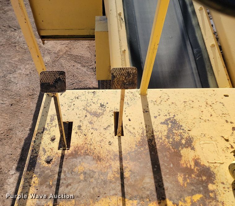 image for item LA9717 Rosco chip spreader