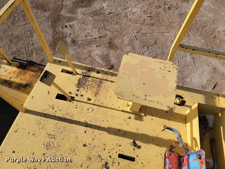 image for item LA9717 Rosco chip spreader