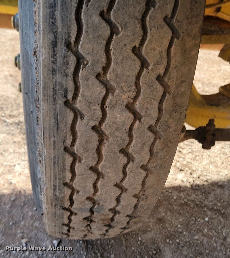 image for item LA9717 Rosco chip spreader