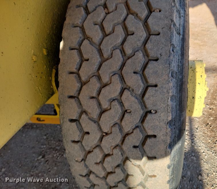 image for item LA9717 Rosco chip spreader