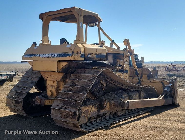 image for item LA9724 1986 Caterpillar D6H dozer