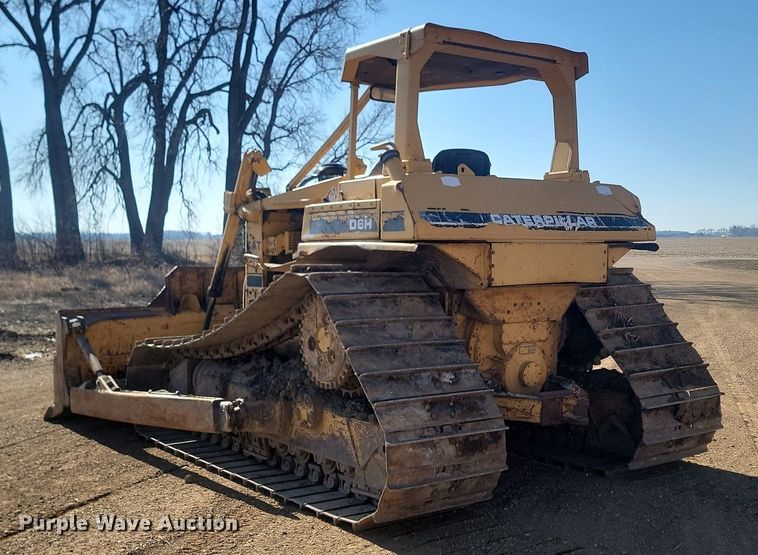 image for item LA9724 1986 Caterpillar D6H dozer