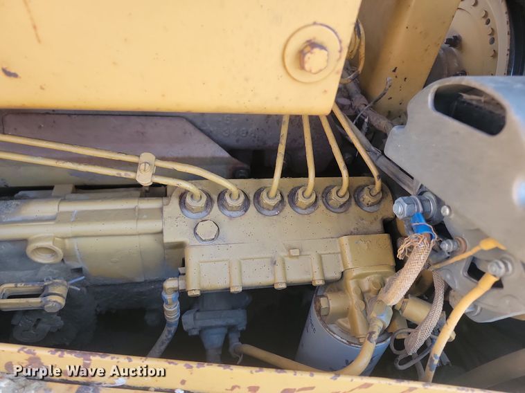 image for item LA9724 1986 Caterpillar D6H dozer