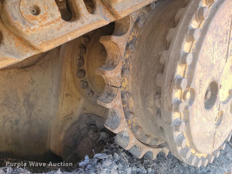 image for item LA9724 1986 Caterpillar D6H dozer