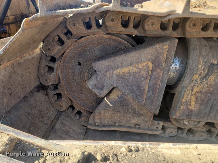 image for item LA9724 1986 Caterpillar D6H dozer