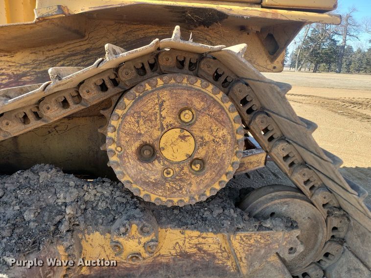 image for item LA9724 1986 Caterpillar D6H dozer