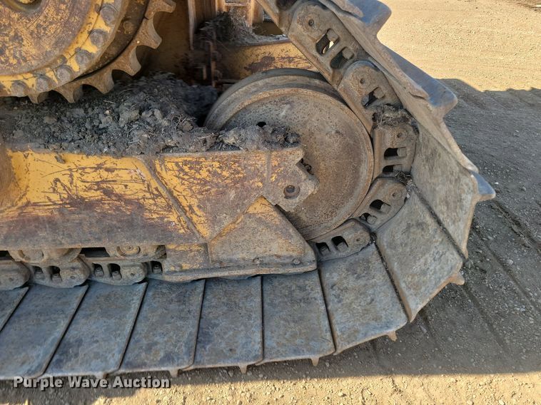 image for item LA9724 1986 Caterpillar D6H dozer