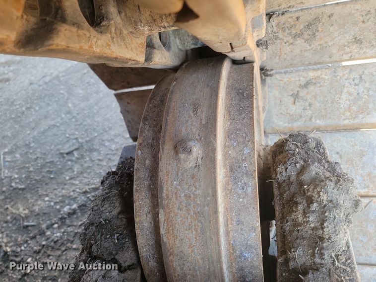 image for item LA9724 1986 Caterpillar D6H dozer