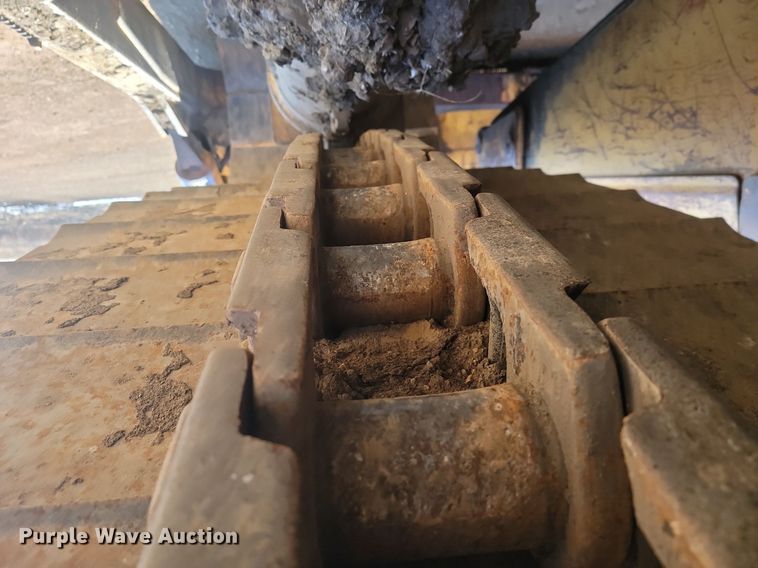 image for item LA9724 1986 Caterpillar D6H dozer