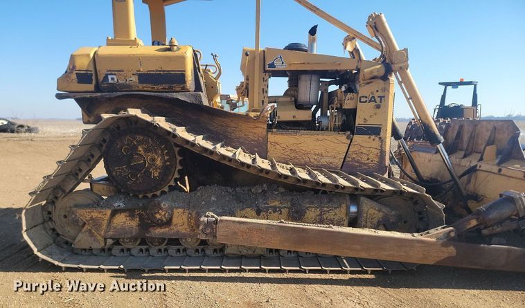 image for item LA9724 1986 Caterpillar D6H dozer