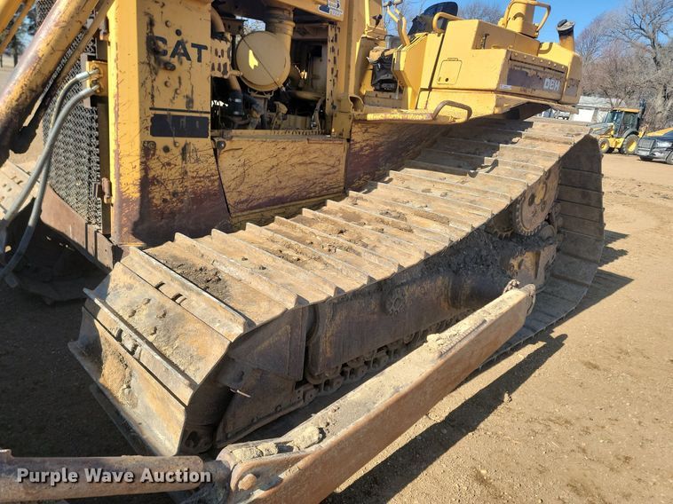 image for item LA9724 1986 Caterpillar D6H dozer