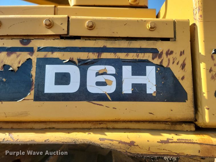 image for item LA9724 1986 Caterpillar D6H dozer