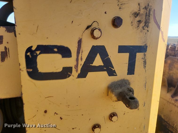 image for item LA9724 1986 Caterpillar D6H dozer