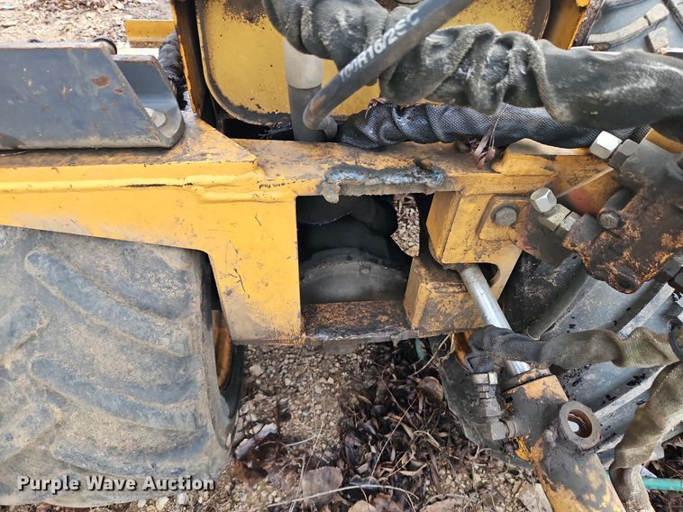 image for item LB9706 1998 Case Maxi Sneaker C cable plow