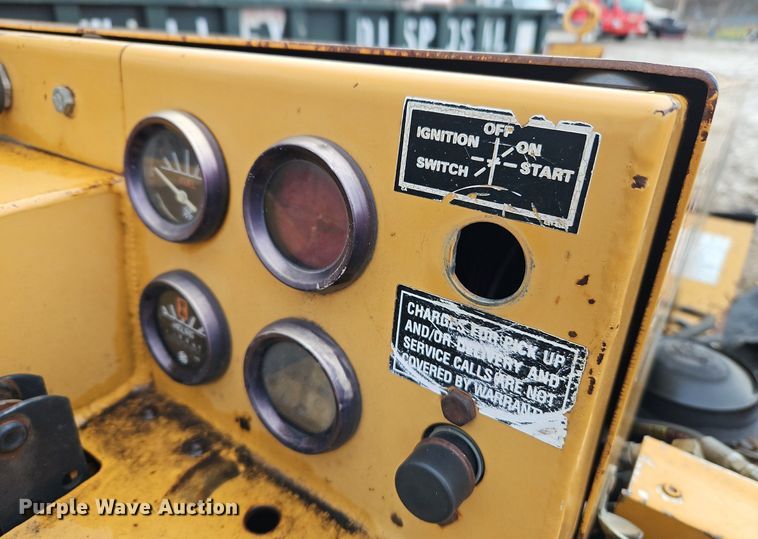 image for item LB9706 1998 Case Maxi Sneaker C cable plow