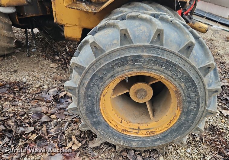 image for item LB9706 1998 Case Maxi Sneaker C cable plow