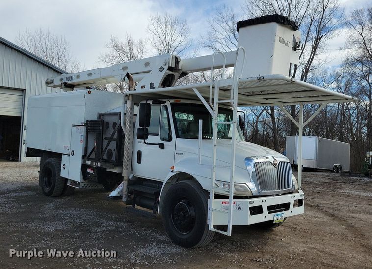 image for item LC9829 2012 International 4300 forestry bucket truck
