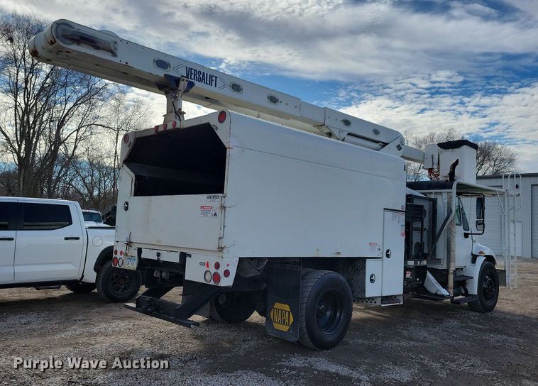 image for item LC9829 2012 International 4300 forestry bucket truck