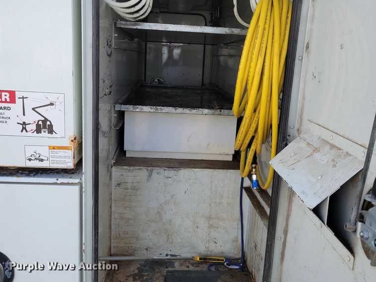 image for item LC9829 2012 International 4300 forestry bucket truck