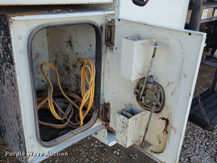 image for item LC9829 2012 International 4300 forestry bucket truck