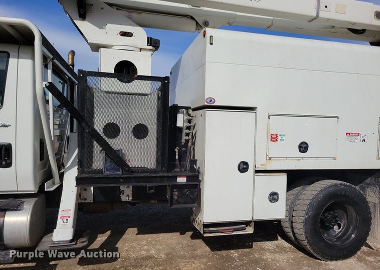 image for item LC9829 2012 International 4300 forestry bucket truck