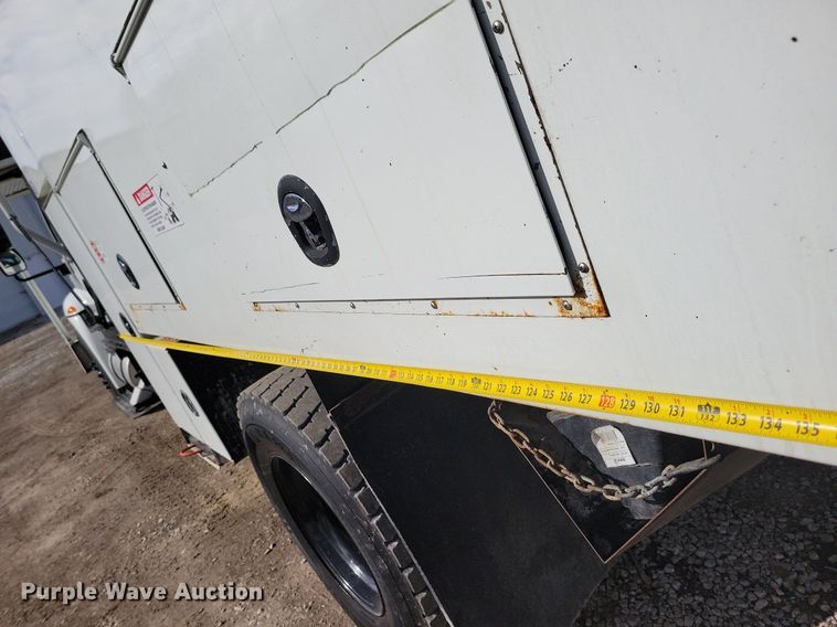 image for item LC9829 2012 International 4300 forestry bucket truck