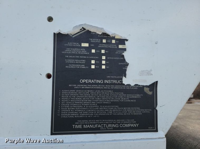 image for item LC9829 2012 International 4300 forestry bucket truck