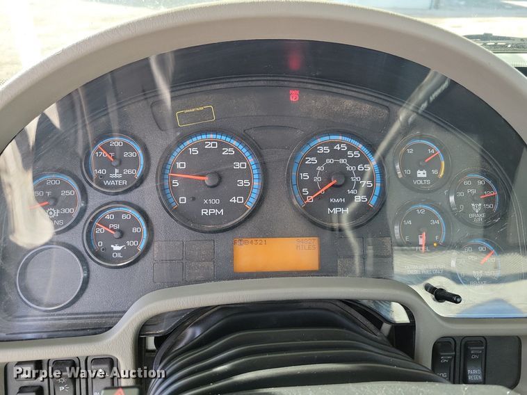 image for item LC9829 2012 International 4300 forestry bucket truck