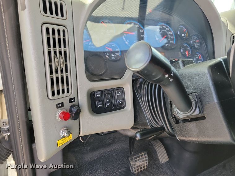 image for item LC9829 2012 International 4300 forestry bucket truck