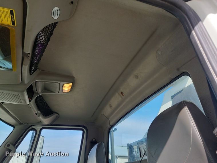 image for item LC9829 2012 International 4300 forestry bucket truck