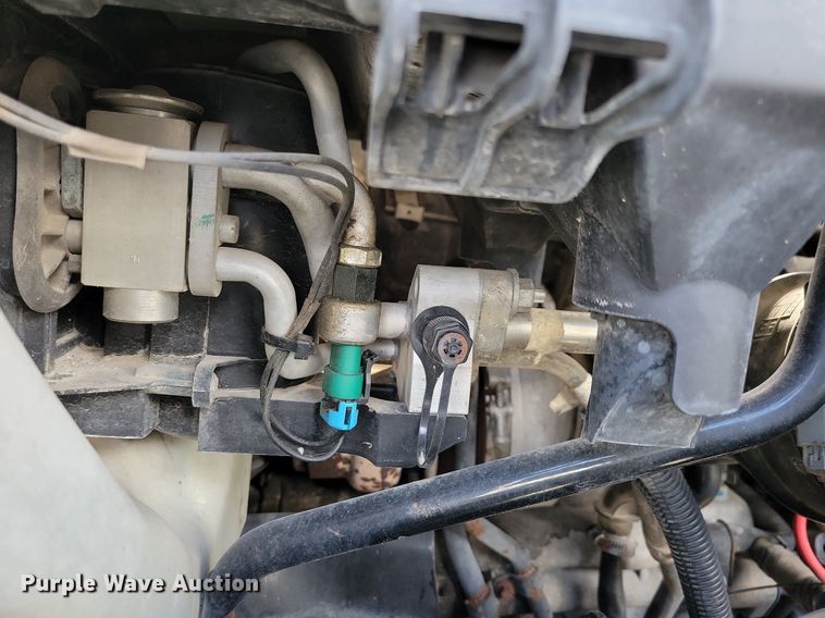 image for item LC9829 2012 International 4300 forestry bucket truck