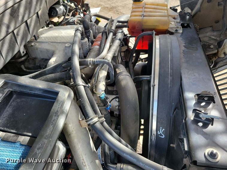 image for item LC9829 2012 International 4300 forestry bucket truck