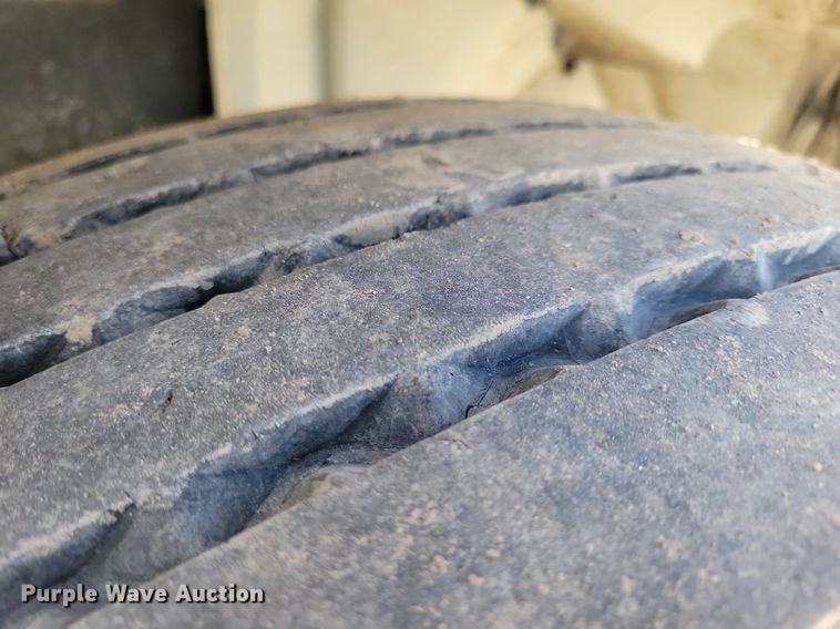 image for item LC9829 2012 International 4300 forestry bucket truck