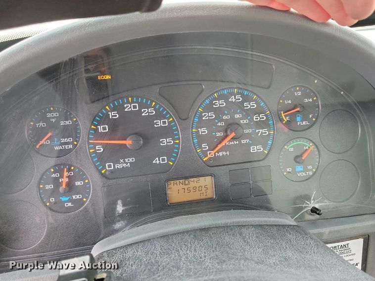 image for item LC9831 2007 International 4300 water truck