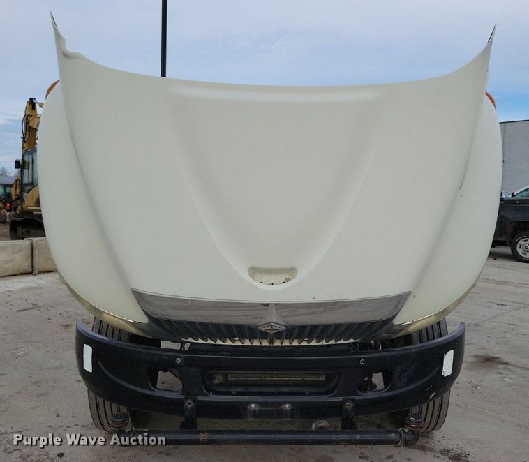 image for item LC9831 2007 International 4300 water truck