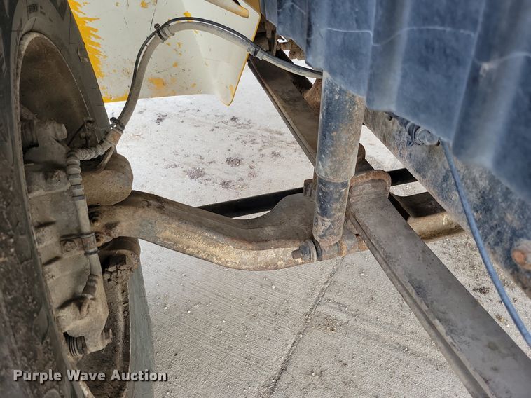 image for item LC9831 2007 International 4300 water truck