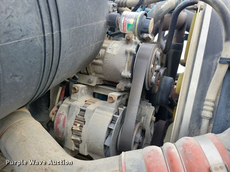 image for item LC9831 2007 International 4300 water truck