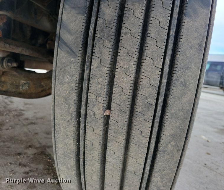 image for item LC9831 2007 International 4300 water truck