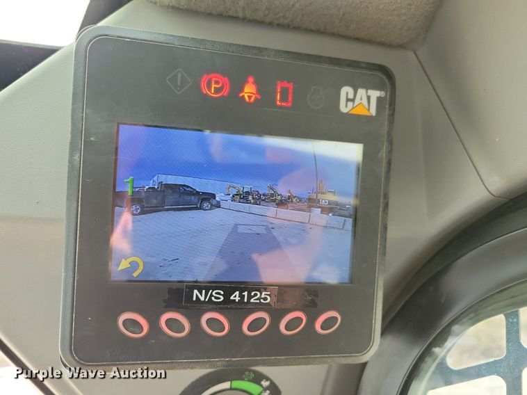 image for item LC9832 2018 Caterpillar 289D tracked skid steer loader