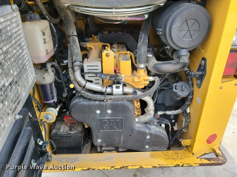 image for item LC9832 2018 Caterpillar 289D tracked skid steer loader