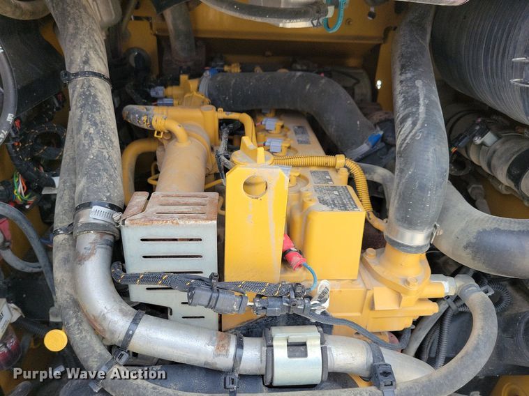 image for item LC9832 2018 Caterpillar 289D tracked skid steer loader