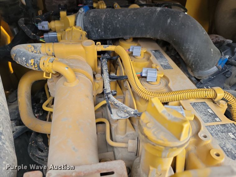 image for item LC9832 2018 Caterpillar 289D tracked skid steer loader