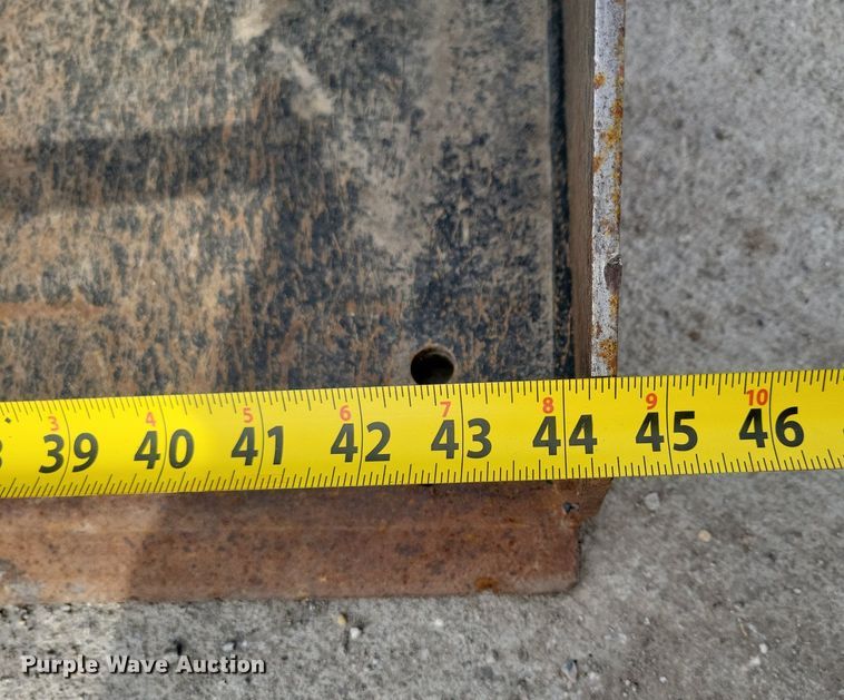 image for item LC9833 2017 Ditch Witch SK600 compact utility loader