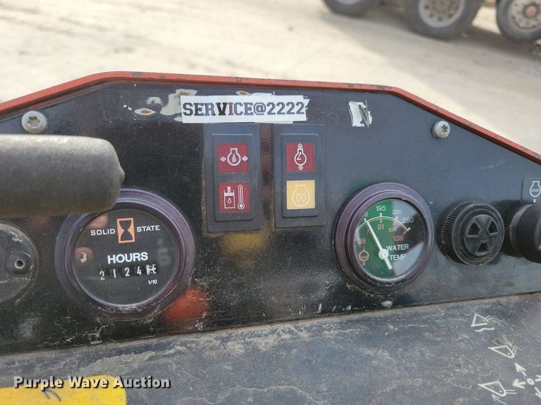 image for item LC9833 2017 Ditch Witch SK600 compact utility loader