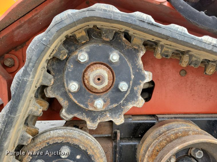 image for item LC9833 2017 Ditch Witch SK600 compact utility loader