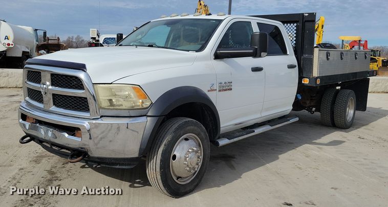 image for item LC9834 2014 Dodge Ram 5500 Crew Cab flatbed pickup truck