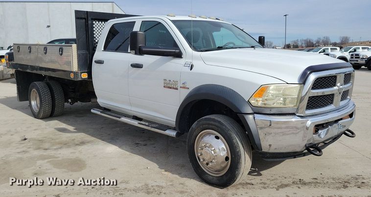 image for item LC9834 2014 Dodge Ram 5500 Crew Cab flatbed pickup truck