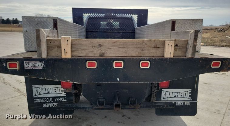 image for item LC9834 2014 Dodge Ram 5500 Crew Cab flatbed pickup truck