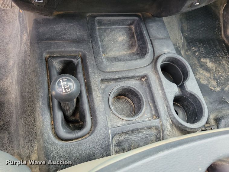 image for item LC9834 2014 Dodge Ram 5500 Crew Cab flatbed pickup truck